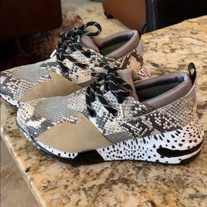 Steve Madden Sneakers